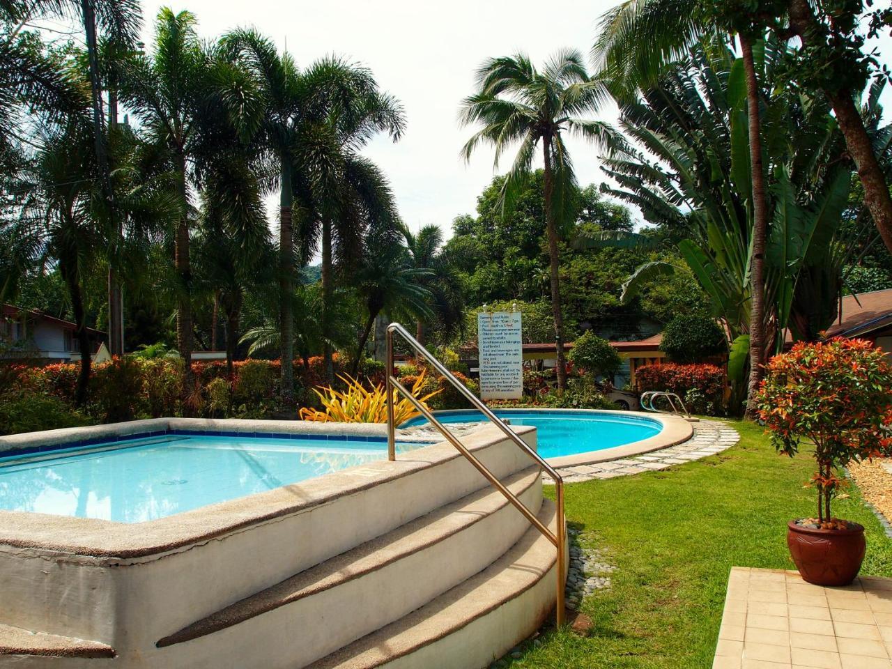 Vacation Villas At Subic Homes Olongapo Bagian luar foto